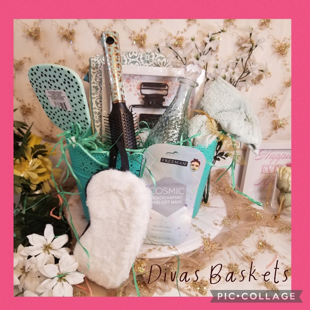 Womens Self Care Relaxing Spa Gift Basket Fashion Chic Pampering Basket